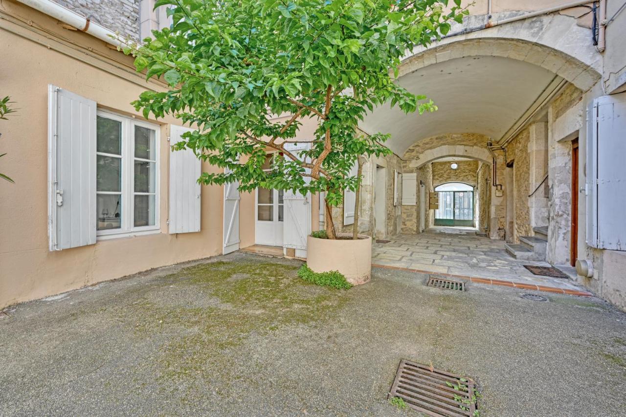 Appartement Au Calme En Plein Centre-Ville Nîmes Zewnętrze zdjęcie