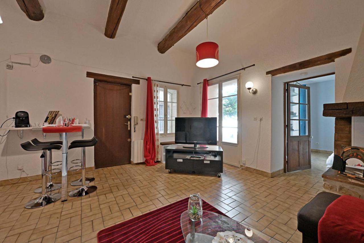 Appartement Au Calme En Plein Centre-Ville Nîmes Zewnętrze zdjęcie