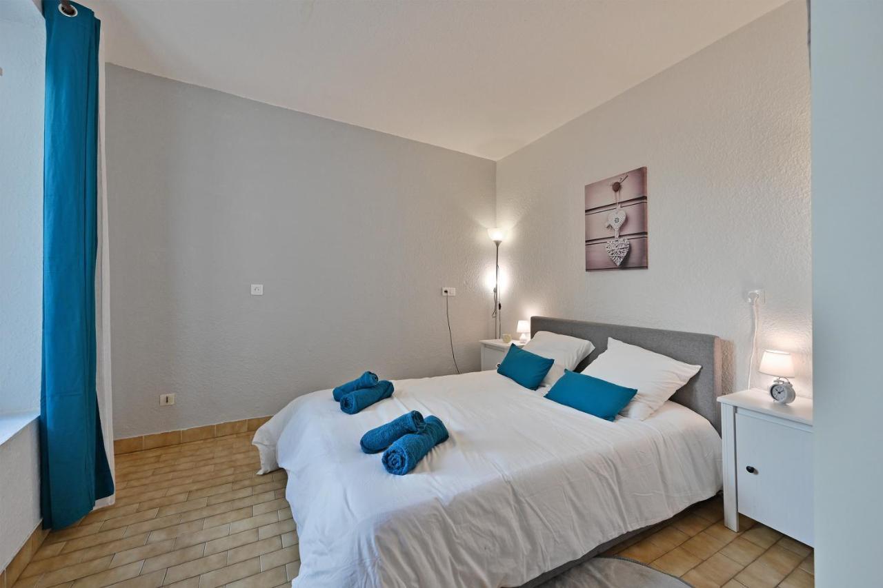 Appartement Au Calme En Plein Centre-Ville Nîmes Zewnętrze zdjęcie